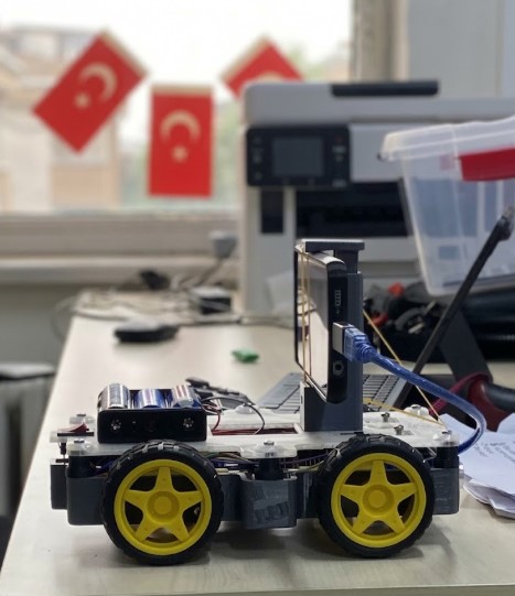 Otonom insan ve nesne takibi yapan robot projesi
